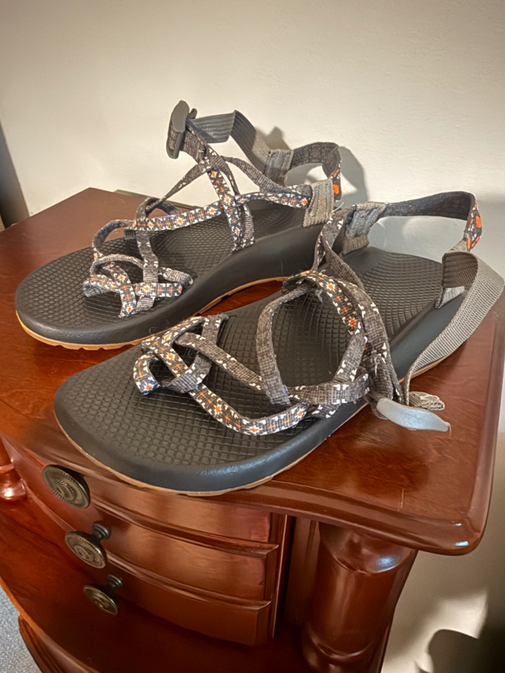 Chacos Women’s ZX/2 Classic Creed Golden 9